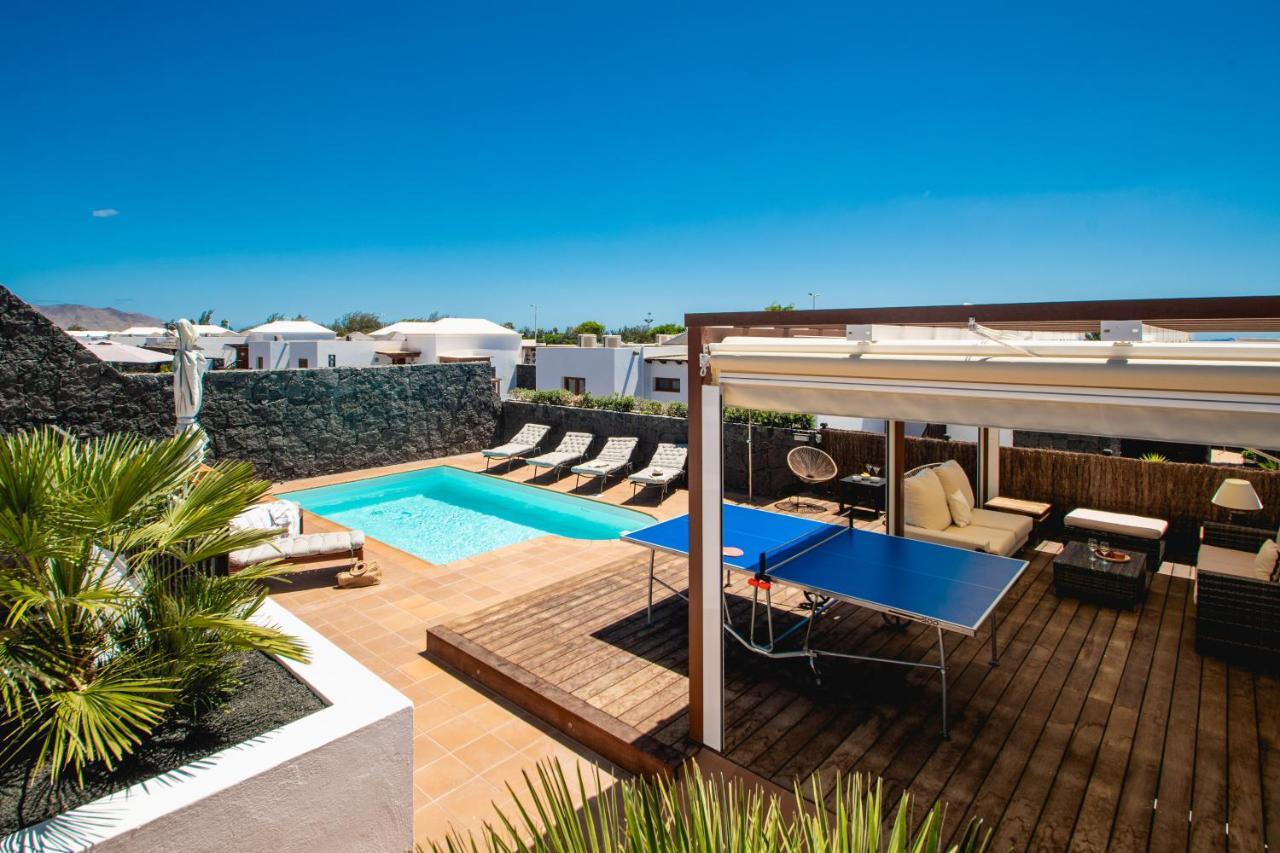 Villa Cavendish With Sea Views And Heatable Pool Close To Flamingo Beach Playa Blanca  Exteriör bild
