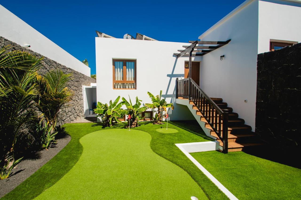 Villa Cavendish With Sea Views And Heatable Pool Close To Flamingo Beach Playa Blanca  Exteriör bild